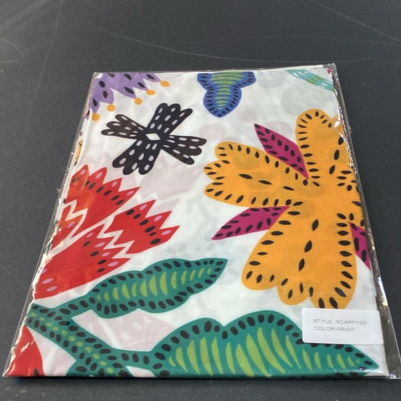 Double D Ranchwear Nina Scarf - Picture 2 of 7